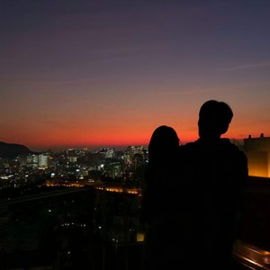 看不清 (feat,8AM)