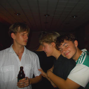 Fieber (feat. Bluome) (Explicit)