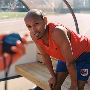 Maratoni(feat. Dizzy)