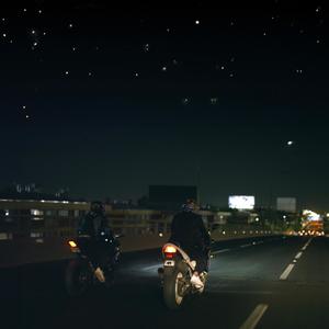 1000 X HORA (Explicit)