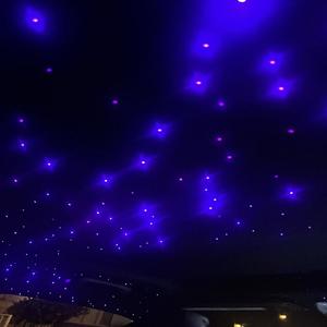 Different Zone (feat. Dahneeul) (Explicit)