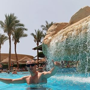 Рекламщик: Radio version