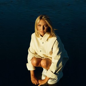 Lying in LA (Explicit)