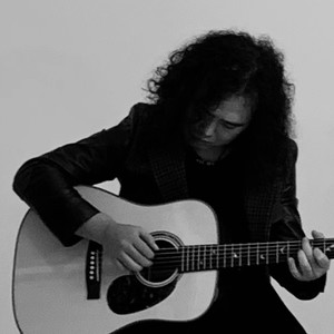 下一个拥抱 (伴奏)