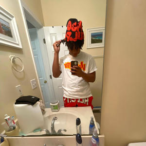 Go Away! (feat. Zo6iix) (Explicit)