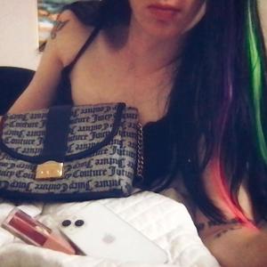 Palisades Mom (feat. Celes Vatal) (Explicit)