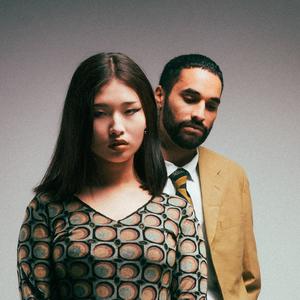 nos saludamos frente al sol (feat. lengua.gata)