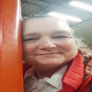 Romy Schneider - Rote Säulen am U-Bahnhof Harras