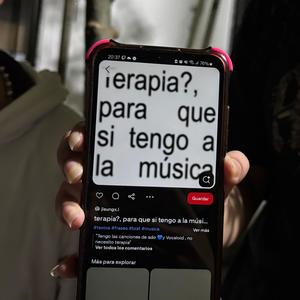 EN LA MADRUGADA (feat. KOURO)