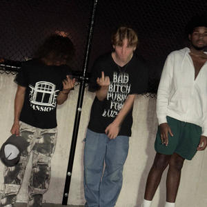 YAPPIN (feat. HALLO & FILMERMADEIT) (Explicit)