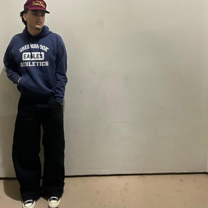 valett (feat. Kennyfalls) (Explicit)