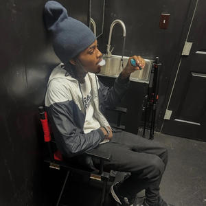 Tonight (feat. CurlzTheDon) (Explicit)