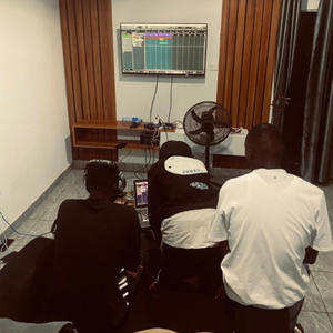 Home (feat. Big kalamity)