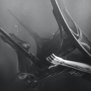 Drowning(feat. StaceyBealzJr) (Explicit)