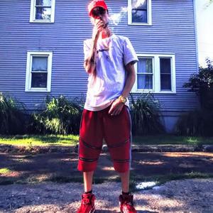 Somebody(feat. Drama Treason) (Explicit)