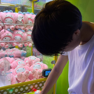 ศิลปินของเธอ