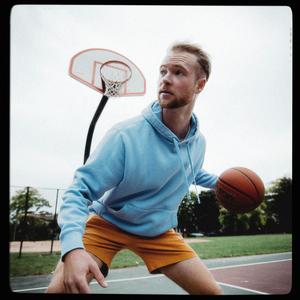 Astronomical (feat. A. Holliday) (Explicit)