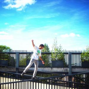 MAKE ME (feat. ZenderBeats) (Explicit)