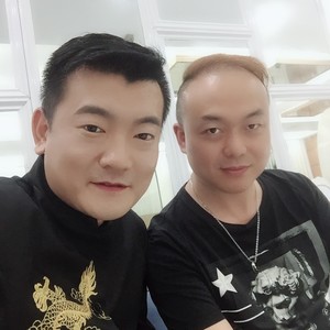 好兄弟来喝杯酒
