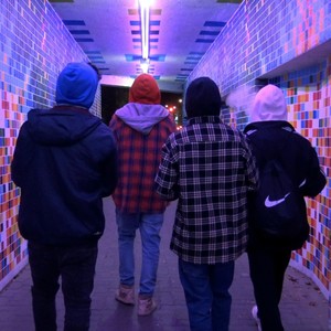 Ako sa máš (feat. EERIE MODE) (Explicit)