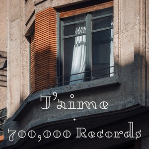 700,000 Records