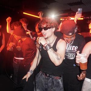 2blackedout (feat. Y0shy) (Explicit)