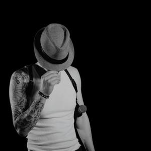 Hologram (feat. Sara Sommerer) (Explicit)