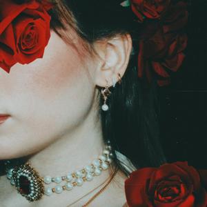 I Wanna Dance with Somebody (Who Loves Me)