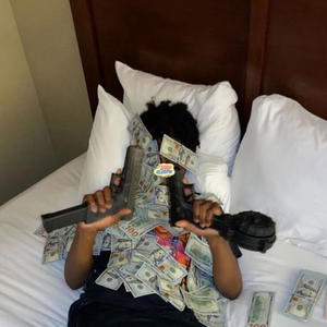 Pick a street (feat. IBE AJ) (Explicit)