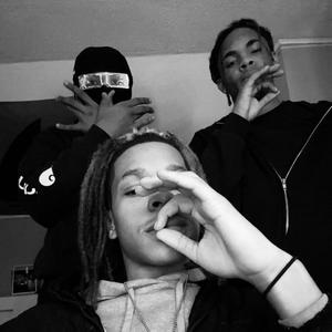 90s Bulls (feat. YiM Mo & YiM C2) (Explicit)