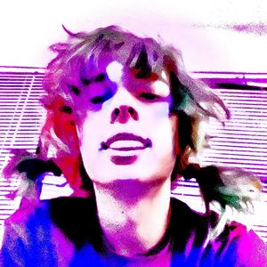 ROMANTICIZING NICHE INTERNET MICROCELEBRITIES (Live|Explicit)