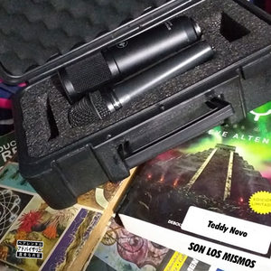 Son los Mismos (Explicit)