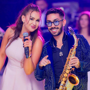 Când Mă Uit La Poza Ta