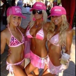 crunk at the club (feat. z0mbi3xD)