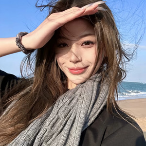 离我远一点封面