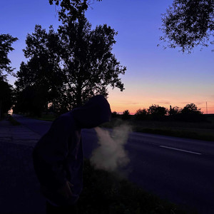 NIE JEST ISTOTNA (Explicit)