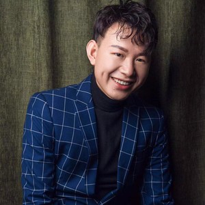 年少的我们 (伴奏)