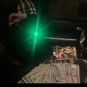 ELLA EH MALA (feat. Leodanqienma)