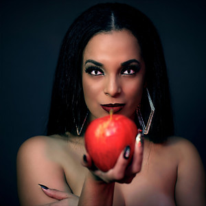 Bad Intentions(feat. Shakeela Yvonne) (Explicit)