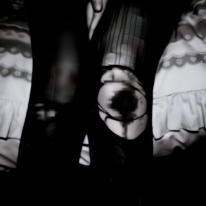 solitary (feat. ezerkel) (Explicit)