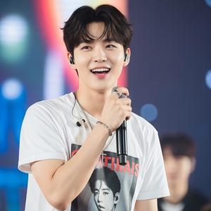 Fading Light-Genzyrio