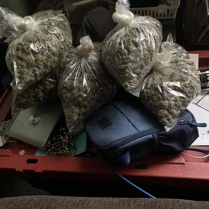 Speak up (feat. Fge Draco2x) (Explicit)