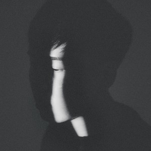 괜찮아 (I'm fine) (没关系)