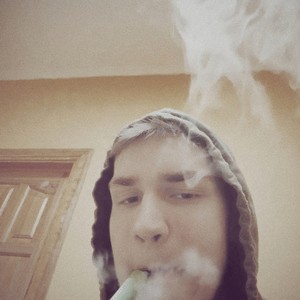 Galvenais Esi Real (Explicit)