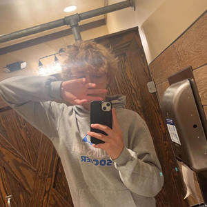 supressor (feat. kxndy) (Explicit)