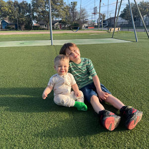 MIDDLE MAN (Explicit)