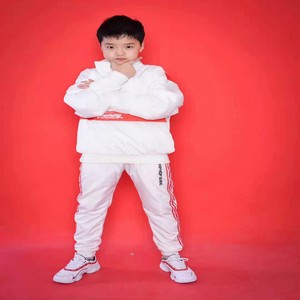 爱让我们是一家