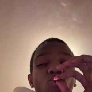 Fan Hoe (feat. 1i1an1) (Explicit)