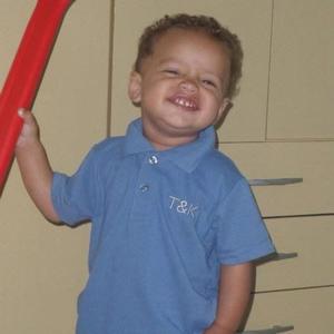 #karmafxckall (sua lágrima cai no meu moletom)