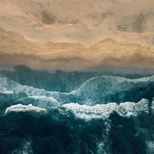 Beach(feat. Zamuel D. Adlib) (Explicit)